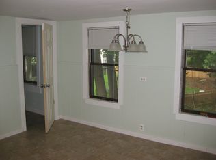 69 Summit St APT 3, Clinton, MA 01510