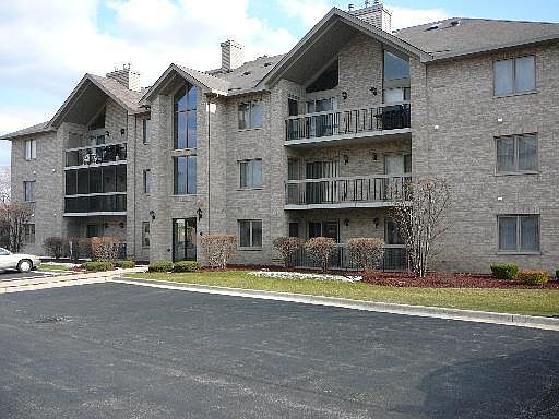 1st image of 14051 S Norwich Ln #102