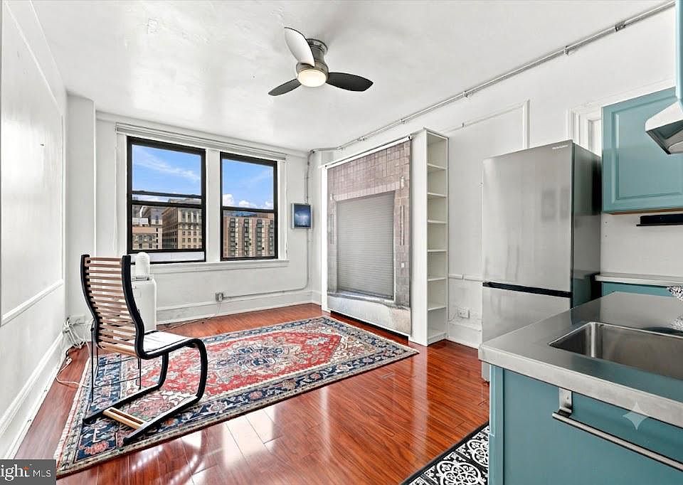 1st image of 1324 Locust St APT 1207