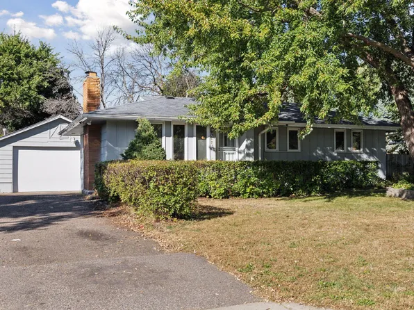 6733 Emerson Ave N, Brooklyn Center, MN 55430
