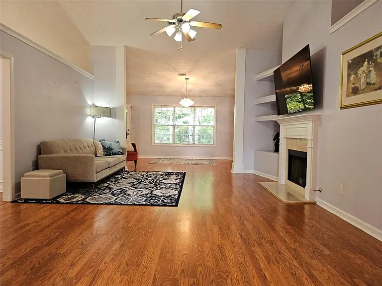 1620 Jami Hollow Way — Photo 6