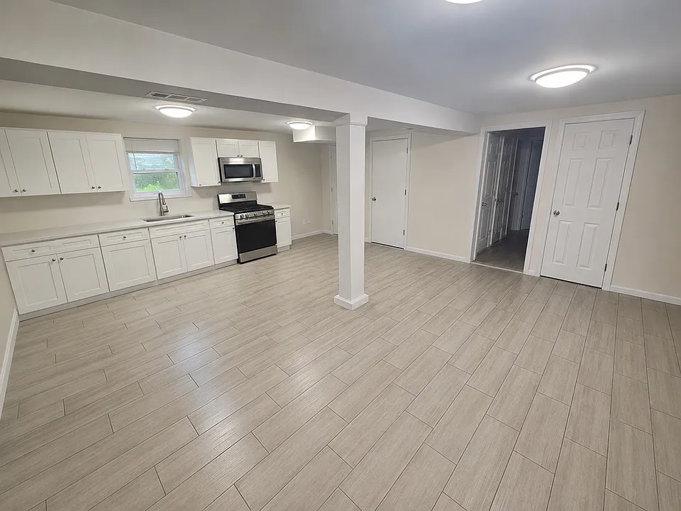 26 Ehler St