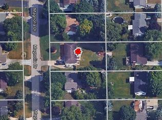 7310 Magnolia Dr, Jenison, MI 49428