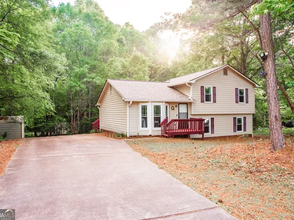 180 Beverly Park Ct, Newnan, GA 30263