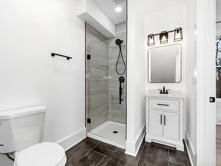 2321 W McMicken Ave — Photo 18