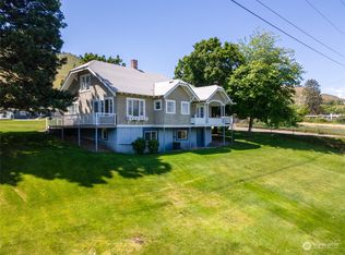 707 S Sanders St, Chelan, WA 98816