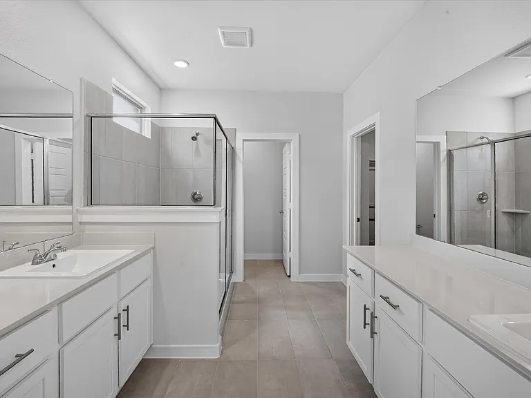 713 Summerberry Dr — Photo 4
