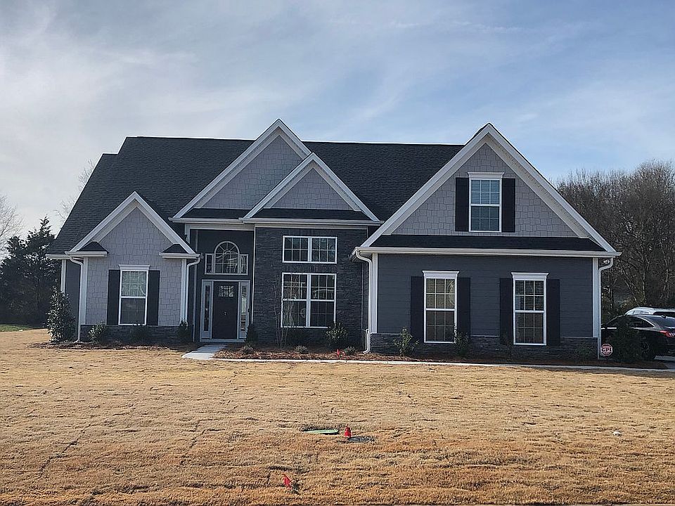 2nd image of 7 Lakeway Pl
