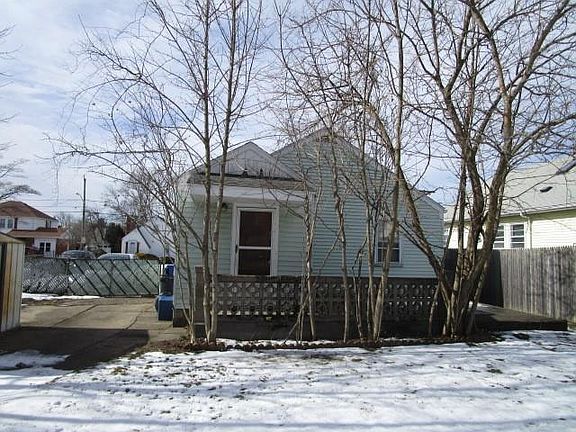 3rd image of 113 Fiat Ave
