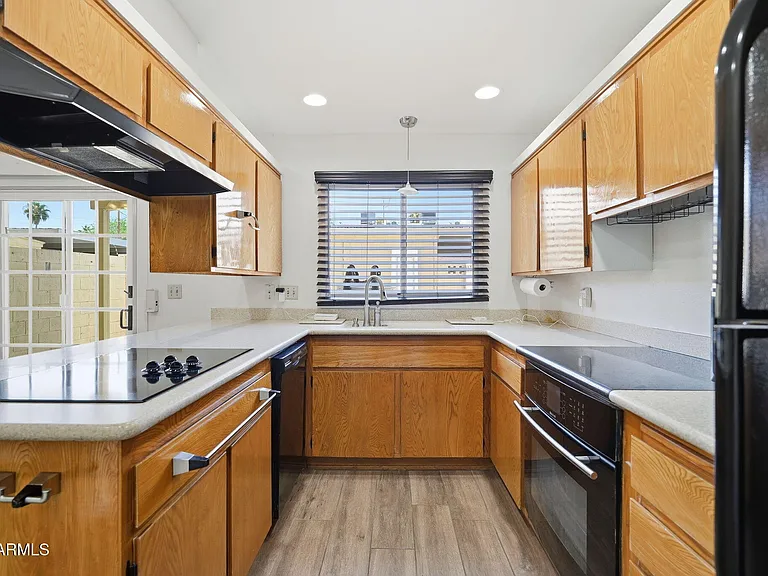 3937 S Mill Ave — Photo 12