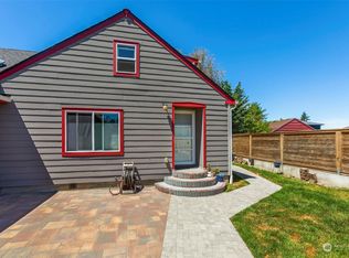 1720 S Walters Rd, Tacoma, WA 98465