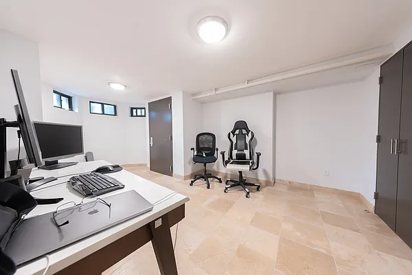 Rented by Corcoran | media 24