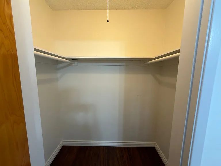 304 E Almond Ave — Photo 17