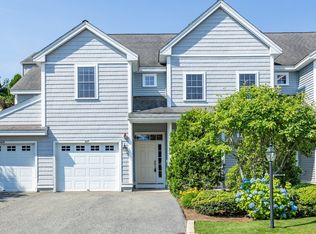 627 Devenwood Way UNIT 627, Clinton, MA 01510