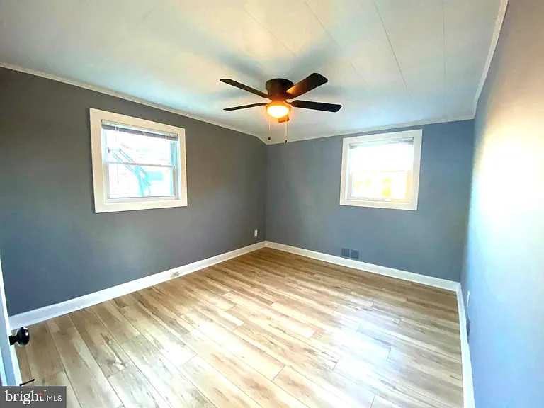 11005 Amherst Ave — Photo 22