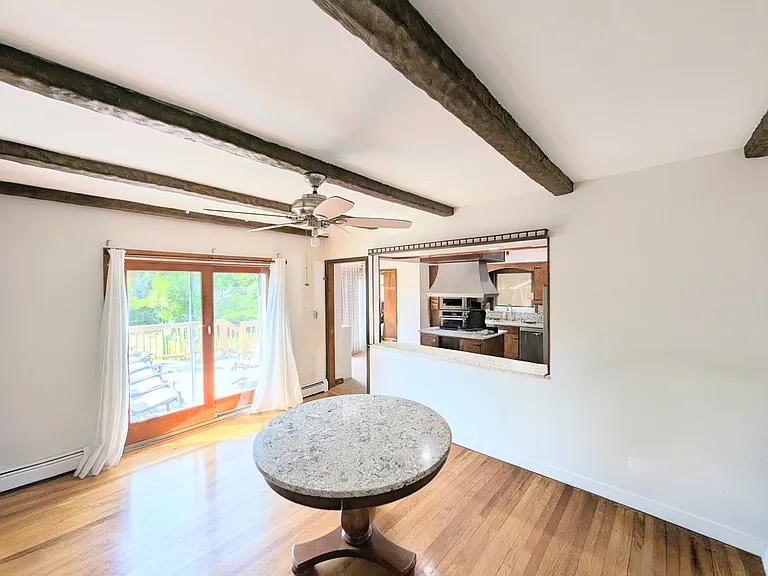471 Franklin Ave #1 — Photo 5