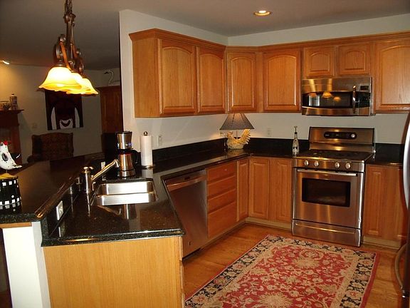5th image of 1425 Bluebird Dr