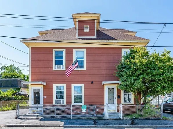 41-43 Campaw St, Lowell, MA 01850