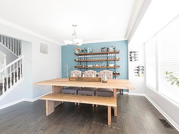 4th image of 6340 Oyster Bay Ct