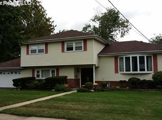 137 Merritt Dr, Oradell, NJ