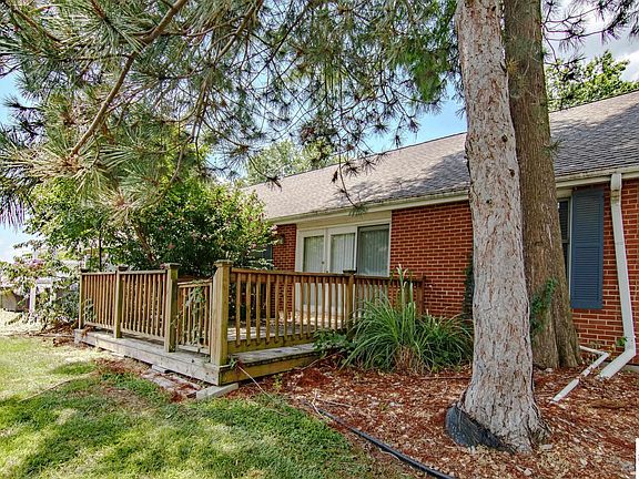 4th image of 1018 E Palmer Pl
