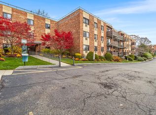 115 Dehaven Drive #114, Yonkers, NY 10703