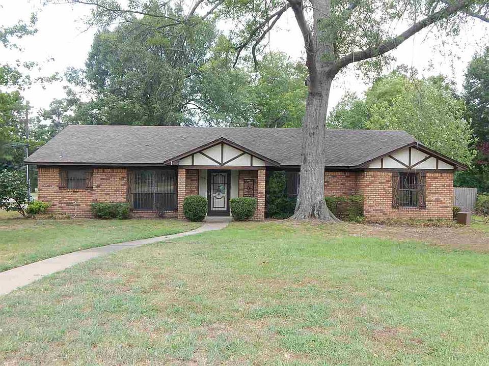 1st image of 3501 Evergreen Dr