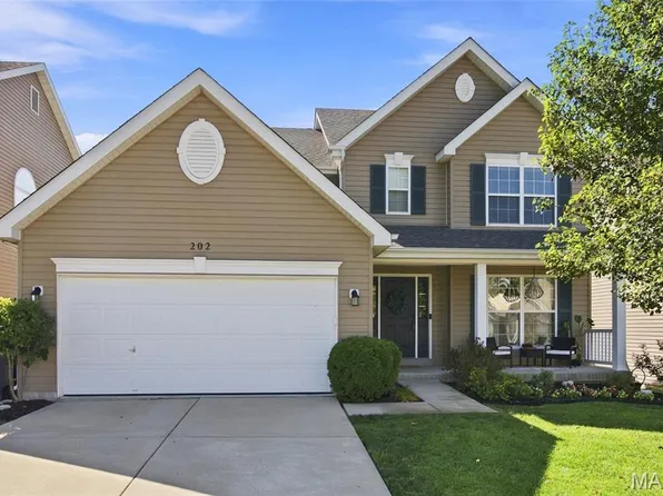 202 Wyndtrace Ct, Lake Saint Louis, MO 63367