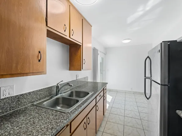 710 E 6th St, Long Beach, CA