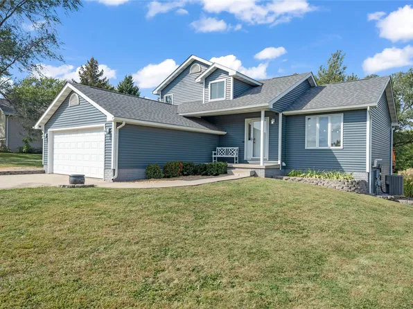 7450 NE 108th Pl, Bondurant, IA 50035