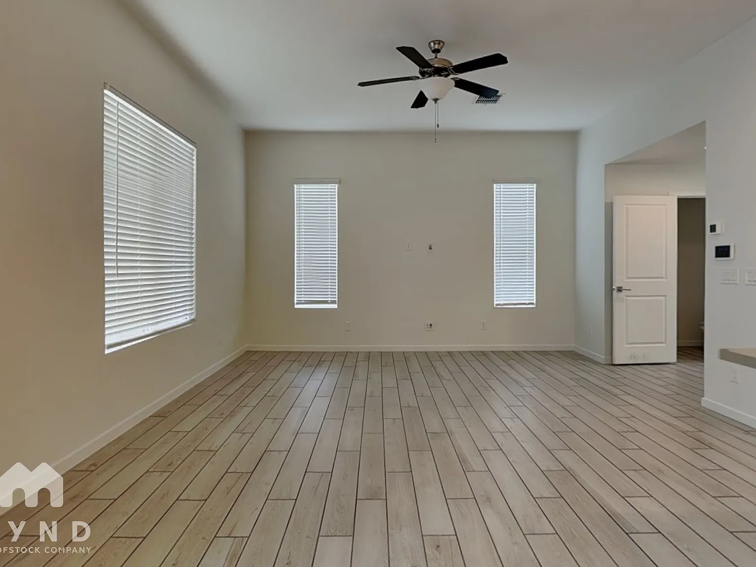 3 bed, 3.5 bath, 1839 sqft, $2,715 — Photo 2