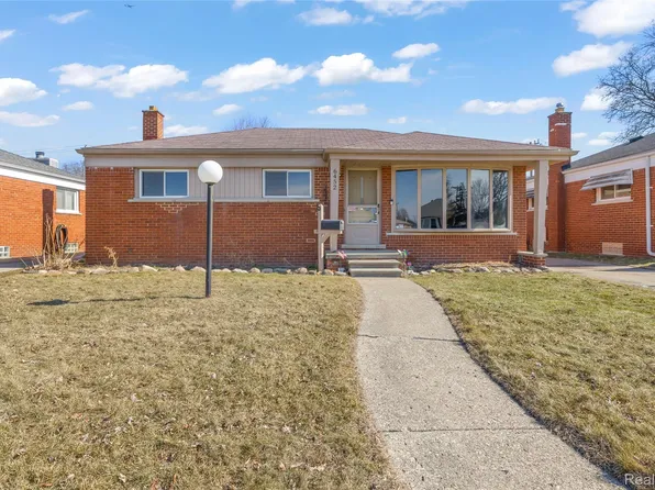 6452 Arcola St, Garden City, MI 48135