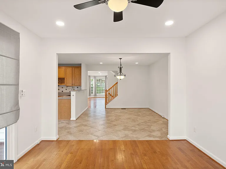 42685 Rolling Rock Sq — Photo 19