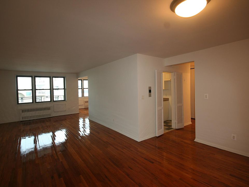 1st image of 25 Franklin Blvd APT 3