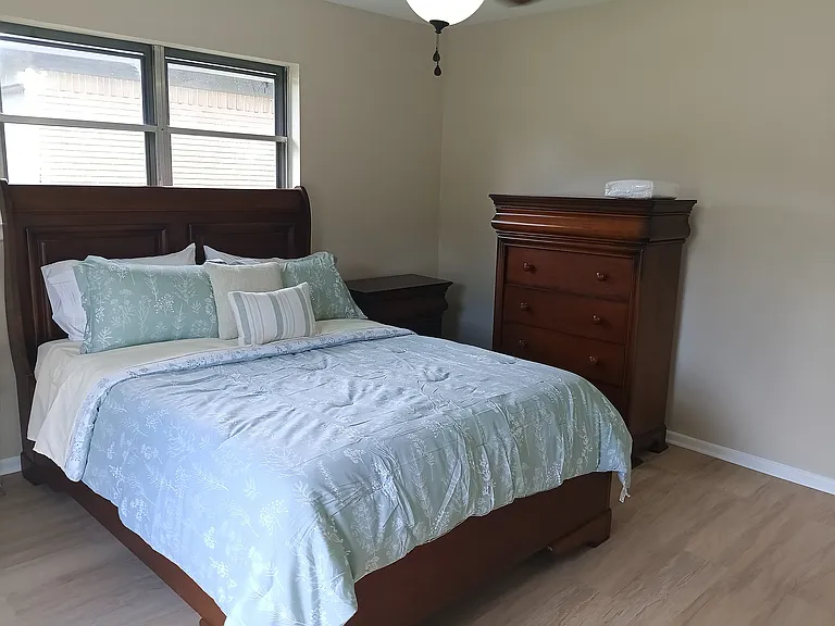 Green Bedroom 2