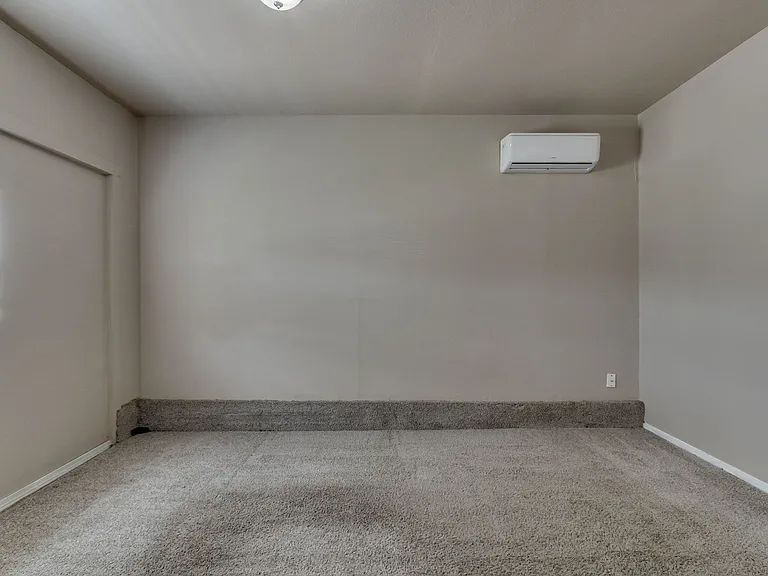 3005 SW 52nd Pl — Photo 20
