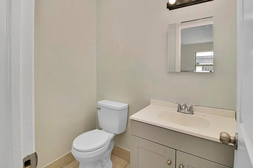 3 bed, 2.5 bath, 1120 sqft, $2,500 — Photo 4
