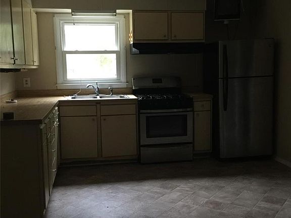 4th image of 279 Bartow Dr