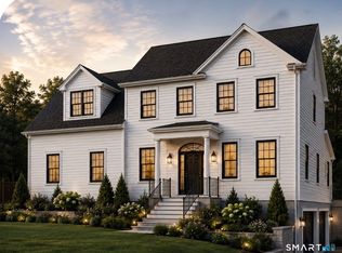 135 Washington Dr, Middlebury, CT 06762