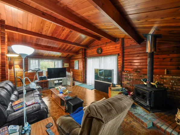 10941 249th St, Maple Ridge, BC V2W 1Z7