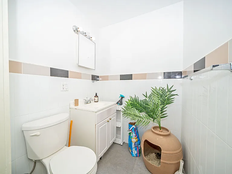 230 Troutman St #1B — Photo 8