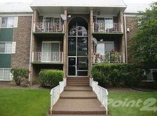 131 N Windsor Dr #310, Arlington Heights, IL