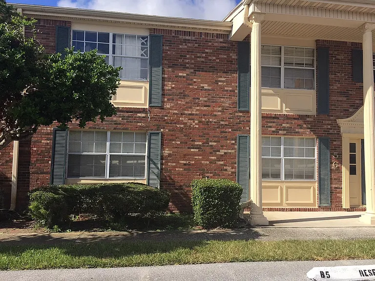 1920 E Edgewood Dr E #B6 — Photo 9