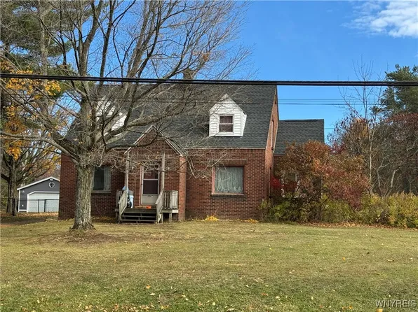 6467 Chestnut Ridge Rd, Orchard Park, NY 14127