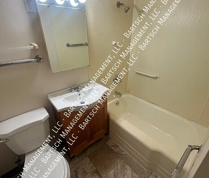 3515 48th St #103 — Photo 6