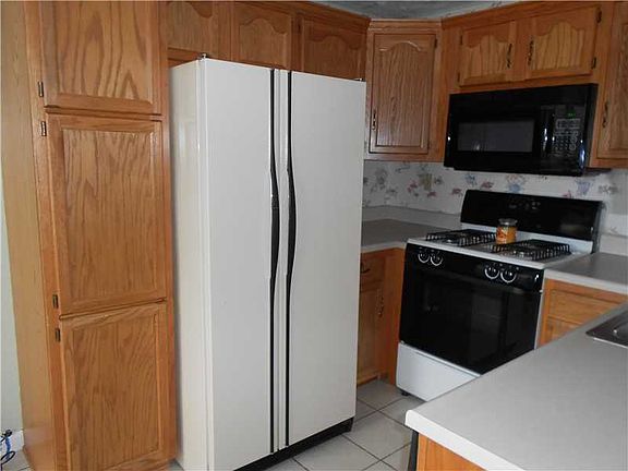 4th image of 3079 Dara Dr