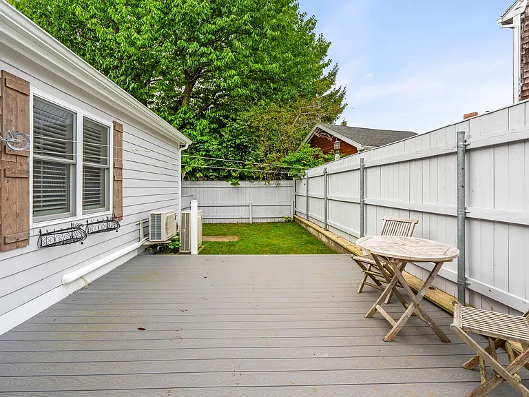 2 Wentzell Ave — Photo 10