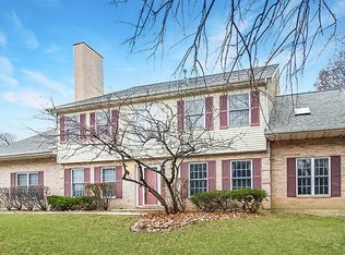 1399 Laurel Oaks Dr #B, Streamwood, IL 60107