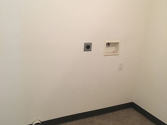 5th image of 255 1st Ave N