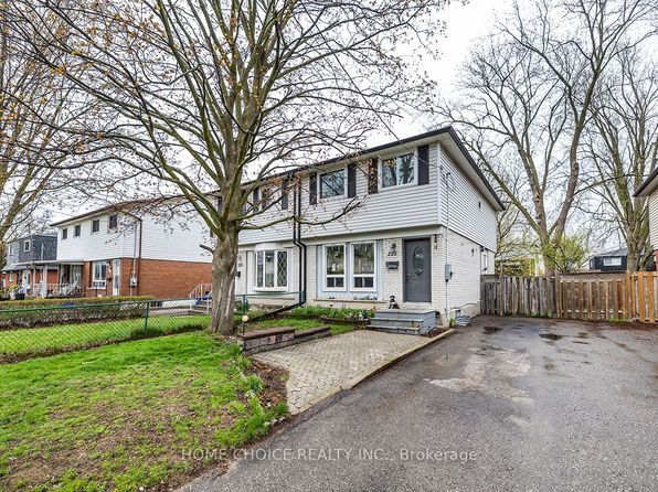 225 Barkley Cres, Oshawa, ON L1J 2E7